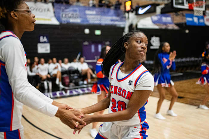 Benson Grants Pass 6A Oregon girls basketball quarterfinal 2024 Naji Saker -14